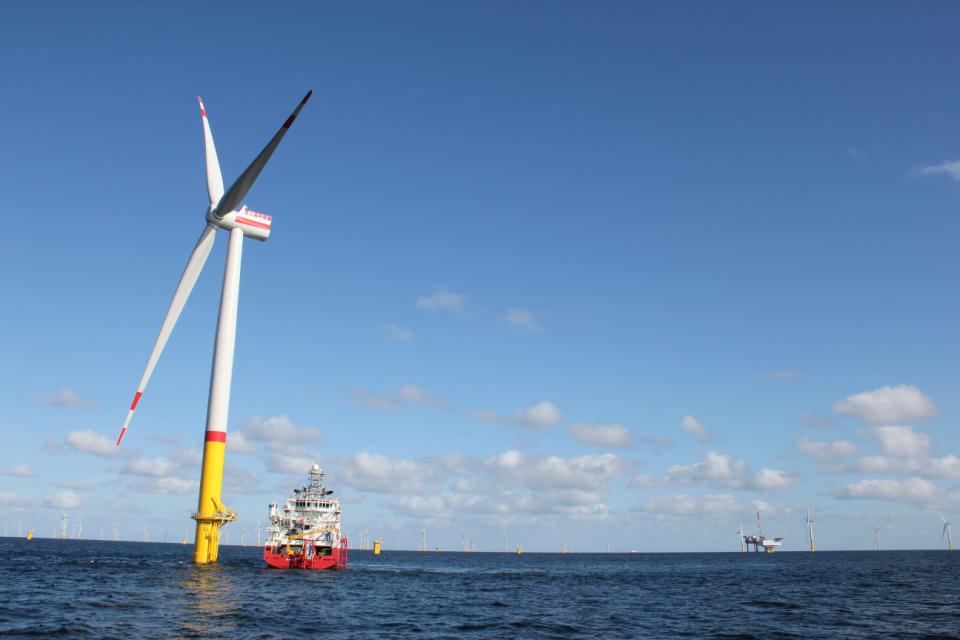 New offshore wind service contract with Ørsted